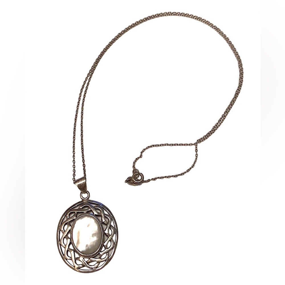 BOMA Mother of Pearl Sterling Silver Necklace 925